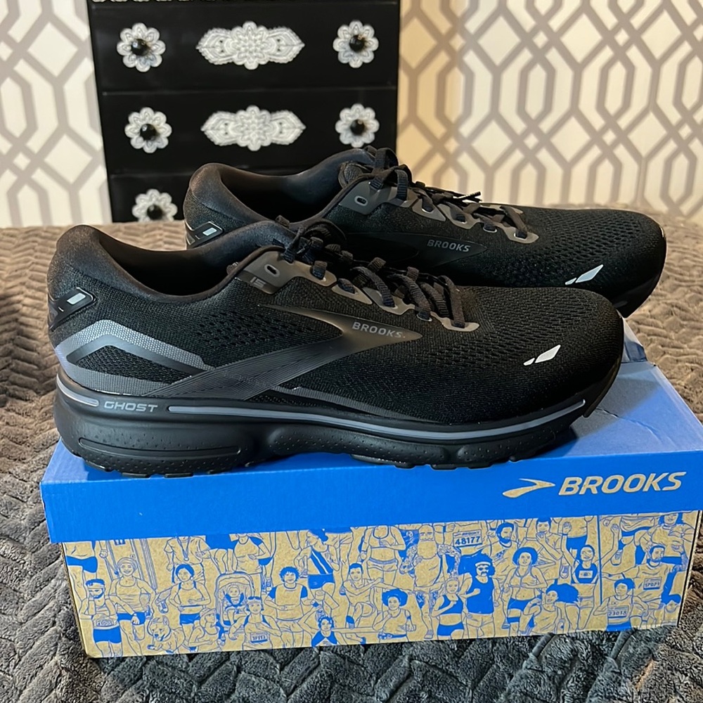 Men’s Brooks Ghost running shoes